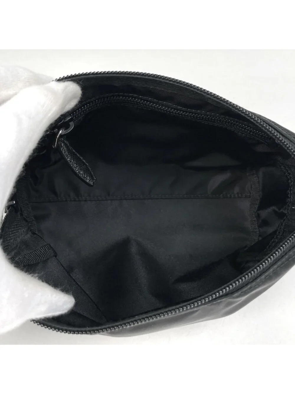 Prada Pouch Makeup Tessuto Nylon Nero